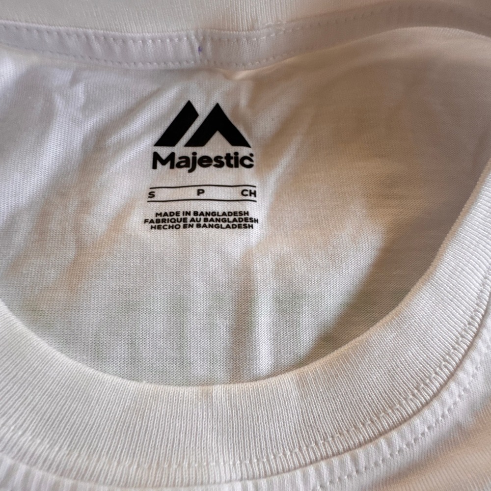 Majestic Detroit Tigers White Pocket T-Shirt Rose Graphic MLB Small NWT - Picture 5 of 6